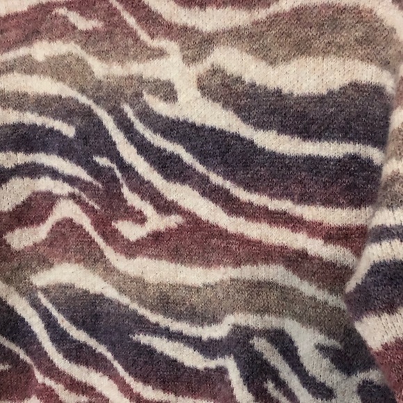 A New Day Pink Purple Zebra Crew Neck Long Sleeve Sweater Womens Size S - Picture 2 of 3